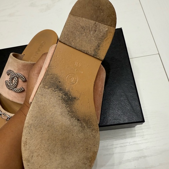 CHANEL Blush Pink Sandals Preowned 41 - Picture 7 of 11